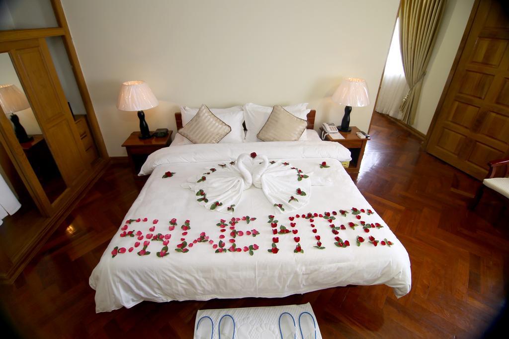 Shwe Htee , Hotel 3*