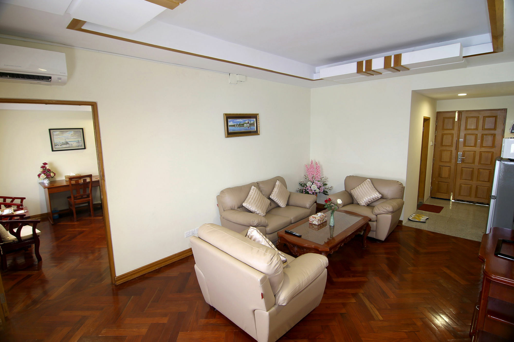 Hotel Shwe Htee , 3*