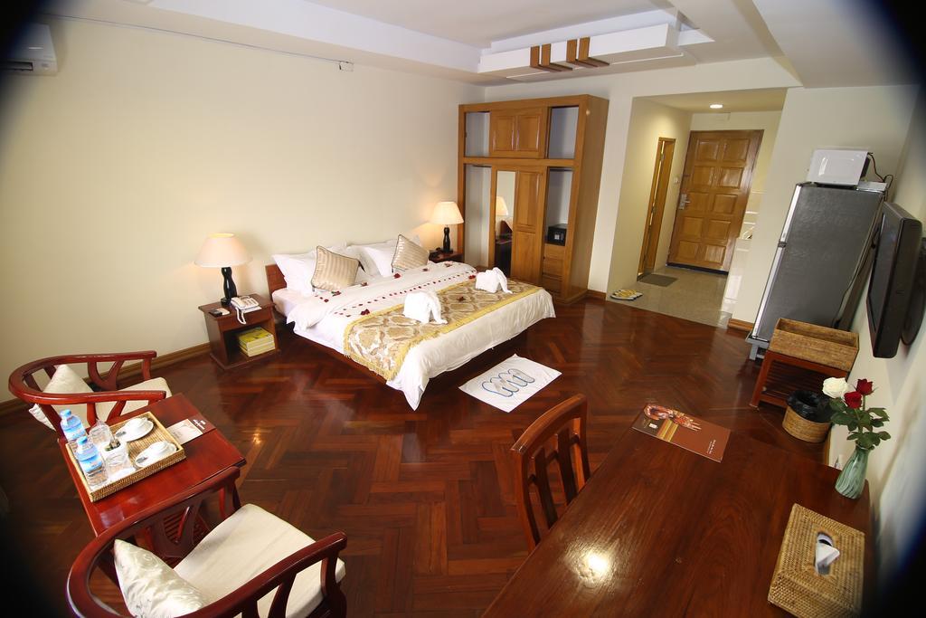 Hotel Shwe Htee , 3*